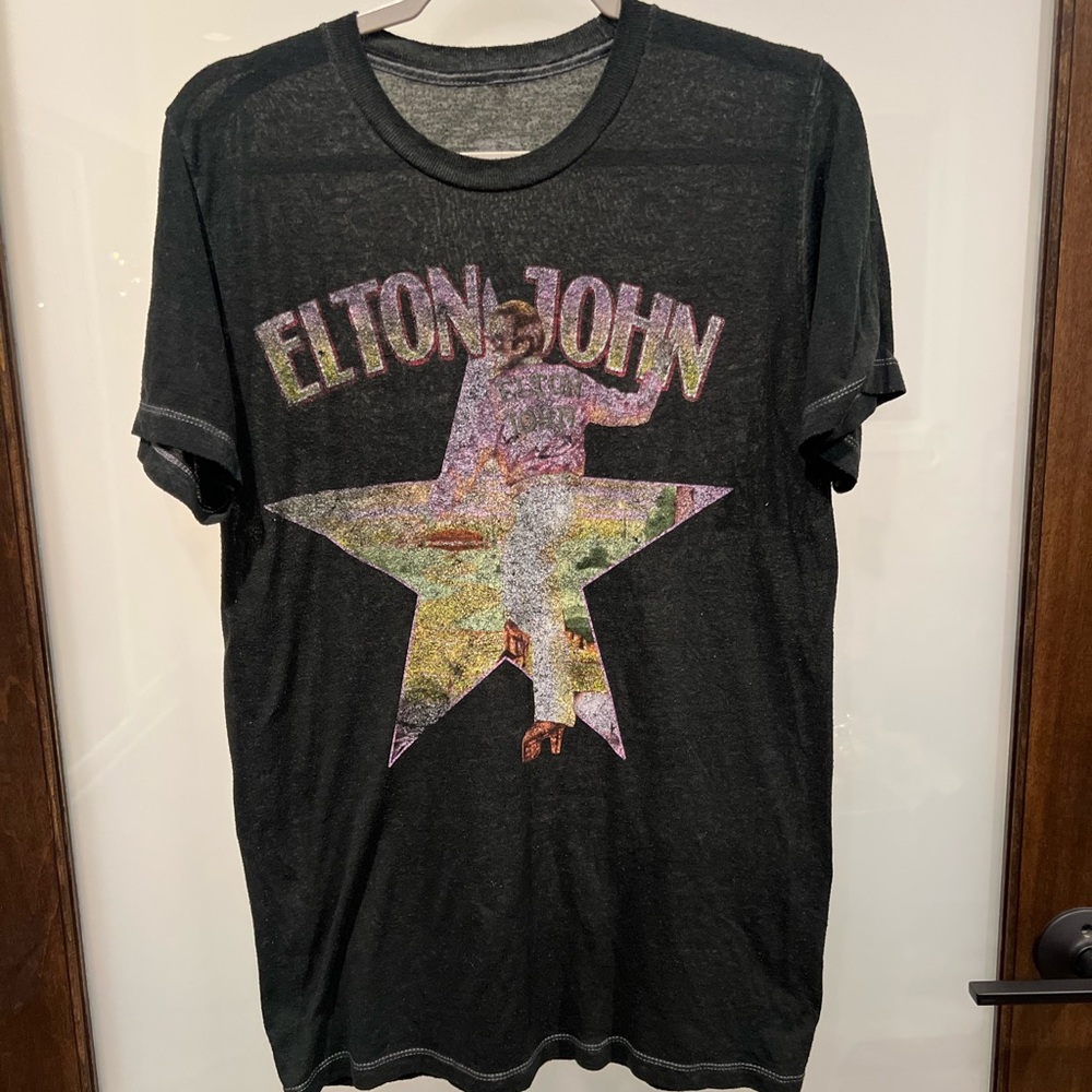 Elton John "Farewell Yellow Brick Road" 2022 concert tour t-shirt, Small